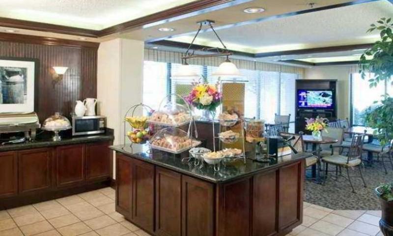 Hampton Inn I-10 & College Drive Baton Rouge Restaurant photo